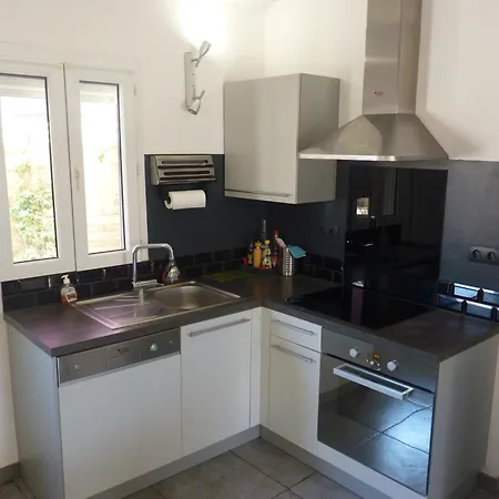 T3, 5 Personnes, * Narbonne-Plage