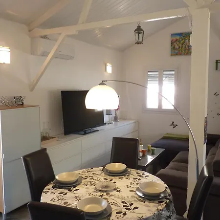 T3, 5 Personnes, Plage Villa *