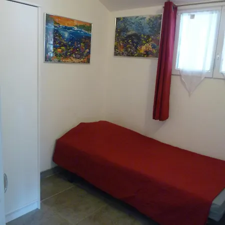 T3, 5 Personnes, Plage Villa *